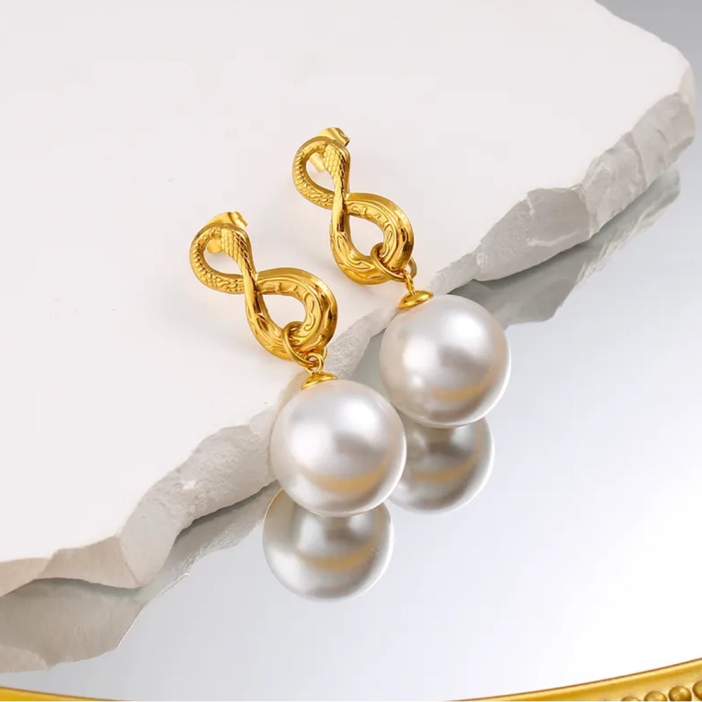 New 18k Gold Plated Bead Infinity and Pearl Stud Earrings Luxury Jewelry